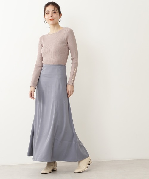 N.(N. Natural Beauty Basic)(エヌエヌナチュラルビューティーベーシック)の「◆ポイントボタンランダムリブニット(ニット/セーター・レディース・ベージュ/ネイビー/オフホワイト/ブルー・MEDIUM)」の5枚目の写真