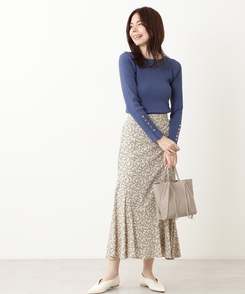 N.(N. Natural Beauty Basic)(エヌエヌナチュラルビューティーベーシック)の「◆ポイントボタンランダムリブニット(ニット/セーター・レディース・ベージュ/ネイビー/オフホワイト/ブルー・MEDIUM)」の8枚目の写真