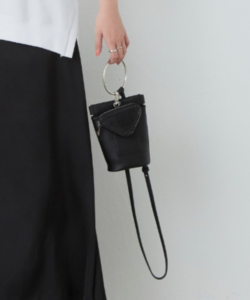 Aunt Marie's（アントマリーズ）の「リングハンドルレザーマルチショルダーバッグ/3way（ショルダーバッグ・レディース・ホワイト/ブラック・FREE）」の6枚目の写真