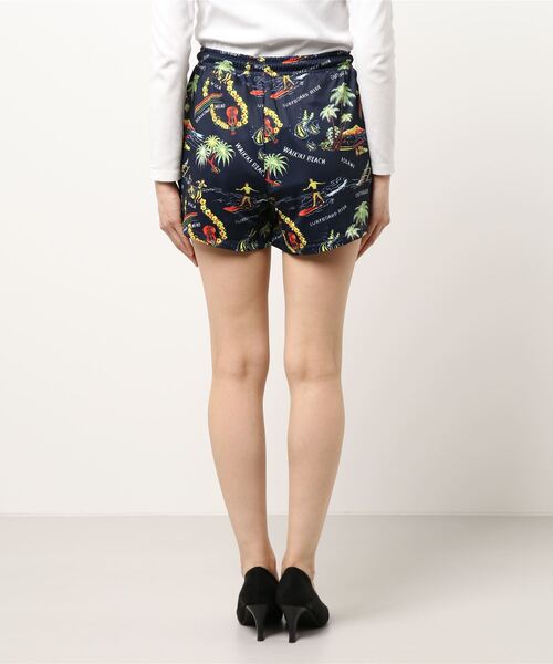 roial（ロイアル）の「PANTS/ROIAL(ロイアル)総柄ショートパンツ（その他パンツ・レディース・ネイビー/ホワイト・SMALL/MEDIUM）」の4枚目の写真