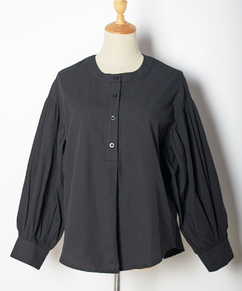 Futier land(フューティアランド)の「バルーンスリーブバンドカラーシャツブラウス(シャツ/ブラウス・レディース・ブラック/ブラウン/オフホワイト/グリーン系その他/パープル/ライトパープル/ピンク/ラベンダー/ブルーグレー/アイボリー/オレンジ・MEDIUM/LARGE/X-LARGE)」の12枚目の写真