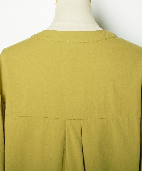 Futier land(フューティアランド)の「バルーンスリーブバンドカラーシャツブラウス(シャツ/ブラウス・レディース・ブラック/ブラウン/オフホワイト/グリーン系その他/パープル/ライトパープル/ピンク/ラベンダー/ブルーグレー/アイボリー/オレンジ・MEDIUM/LARGE/X-LARGE)」の21枚目の写真