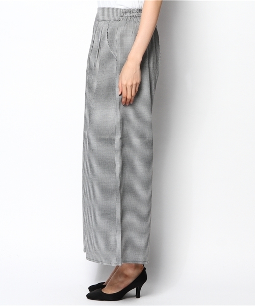 AZUL by moussy（アズールバイマウジー）の「千鳥柄バックゴムワイドPT（その他パンツ・レディース・ホワイト系その他/グレー系その他・SMALL/MEDIUM）」の3枚目の写真