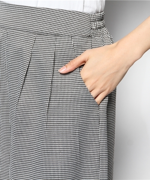 AZUL by moussy（アズールバイマウジー）の「千鳥柄バックゴムワイドPT（その他パンツ・レディース・ホワイト系その他/グレー系その他・SMALL/MEDIUM）」の7枚目の写真