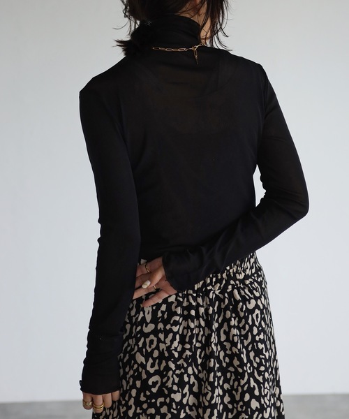 ap retro(アプレトロ)の「メロウシースルーインナー【ZOZO限定アイテム】(Tシャツ/カットソー・レディース・アイボリー/ブラック/ホワイト・FREE)」の4枚目の写真