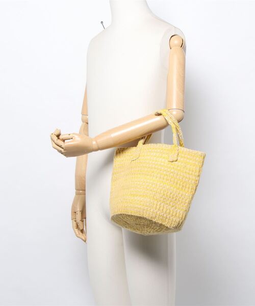 bulle de savon（ビュルデサボン）の「アクリル タイダイ サイザルカゴバッグ（かごバッグ・レディース・パープル/イエロー・FREE）」の6枚目の写真