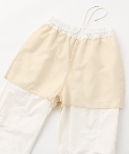 repipi armario（レピピ アルマリオ）の「エステルコットンカーゴパンツ（デニムパンツ・キッズ・グリーン/ホワイト/サックスブルー・LARGE/SMALL/MEDIUM）」の18枚目の写真