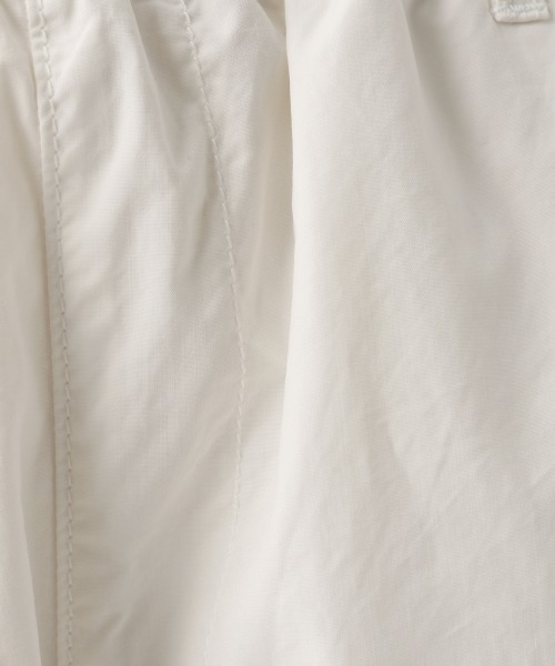 repipi armario（レピピ アルマリオ）の「エステルコットンカーゴパンツ（デニムパンツ・キッズ・グリーン/ホワイト/サックスブルー・LARGE/SMALL/MEDIUM）」の20枚目の写真