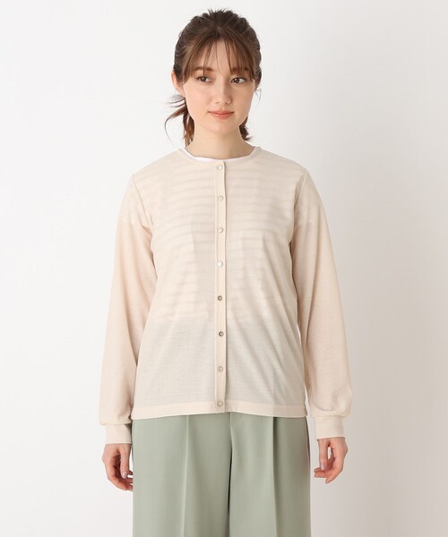 DRESKIP（ドレスキップ）の「◆UVカット　シアー丸首カーディガン（カーディガン/ボレロ・レディース・ライトベージュ/オフホワイト/ピンク系/ブラック・04/02/03）」の7枚目の写真