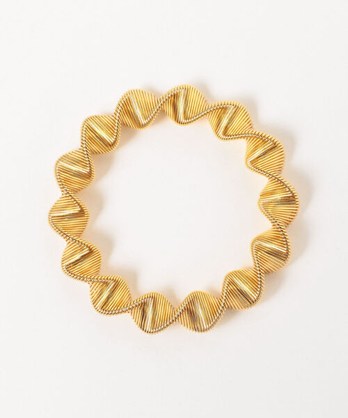 Ray BEAMS（レイビームス）の「Ray BEAMS / ツイスト ジャバラ ブレスレット（ブレスレット・レディース・ゴールド・ONE SIZE）」の3枚目の写真