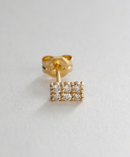 COCOSHNIK(ココシュニック)の「K18ダイヤモンド トゥーライン スタッドピアス小(ピアス(両耳用)・レディース・アイボリー系・00)」の3枚目の写真