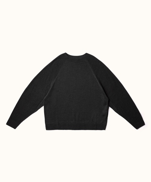 DESCENTE(デサント)の「【RE:DESCENTE SEED100 】ホールガーメントニット“リラックス” / Wholegarment Sweater "Relax"(ニット/セーター・メンズ・ホワイト/ブラック・MEDIUM/LARGE)」の2枚目の写真