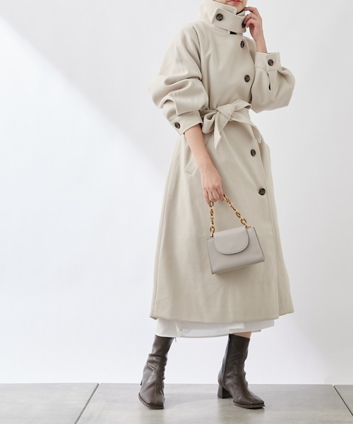 COLONY 2139（コロニートゥーワンスリーナイン）の「ニットモッサベルト付スタンドカラーロングコート（トレンチコート・レディース・アイボリー/ブラック/モカ・MEDIUM/LARGE）」の17枚目の写真
