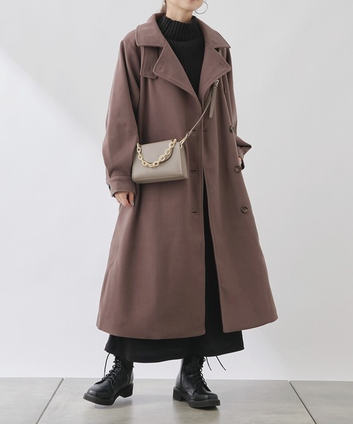 COLONY 2139（コロニートゥーワンスリーナイン）の「ニットモッサベルト付スタンドカラーロングコート（トレンチコート・レディース・アイボリー/ブラック/モカ・MEDIUM/LARGE）」の4枚目の写真