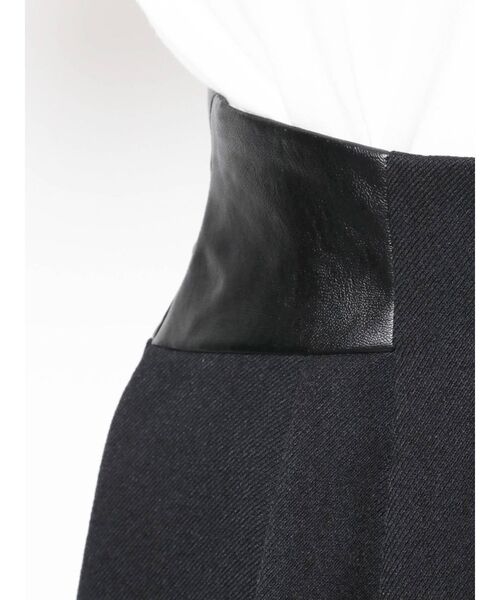 ELENDEEK（エレンディーク）の「フェイクレザーミックスＩラインスカート（スカート・レディース・ブラウン/ブラック/ラベンダー・02/01）」の8枚目の写真