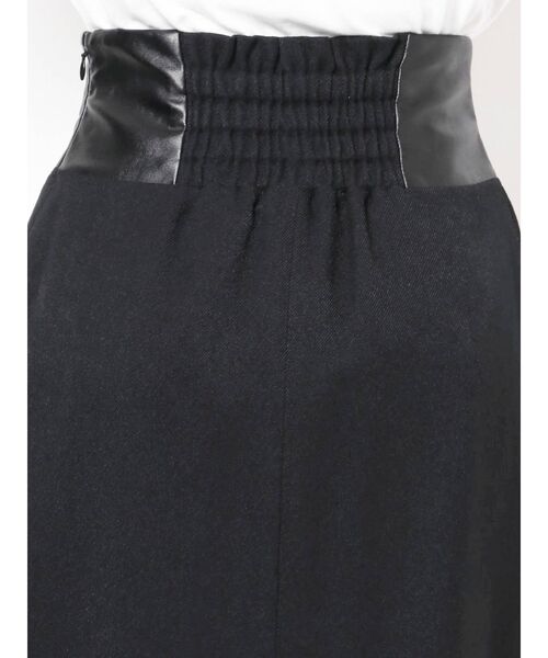 ELENDEEK（エレンディーク）の「フェイクレザーミックスＩラインスカート（スカート・レディース・ブラウン/ブラック/ラベンダー・02/01）」の7枚目の写真