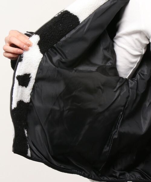 RVCA(ルーカ)の「RVCA レディース SAVAGE JACKET ジャケット【2021年秋冬モデル】/ルーカブルゾン(ブルゾン・レディース・ホワイト×ネイビー/エンジ・SMALL/MEDIUM/X-SMALL)」の5枚目の写真