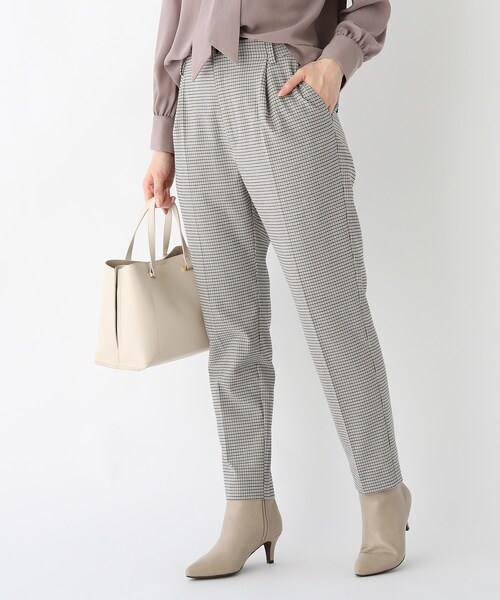 index（インデックス）の「◆DELEGANT起毛ツイルテーパードパンツ【WEB限定サイズ】（スーツパンツ・レディース・ネイビー/ベビーピンク/オフホワイト/ベージュ系その他4・40/38/36/42）」の3枚目の写真