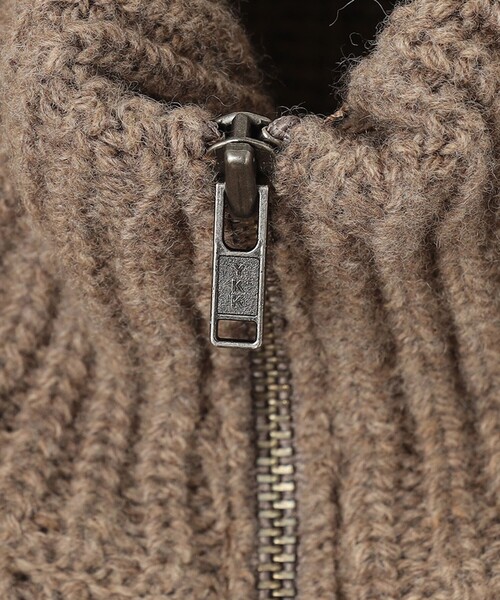 J.PRESS YORK STREET(ジェイプレスヨークストリート)の「【UNISEX】WINTERハーフZIP ニット(ニット/セーター・メンズ・グレー系/グリーン系/ネイビー系/黄土色系・SMALL/MEDIUM/LARGE)」の10枚目の写真