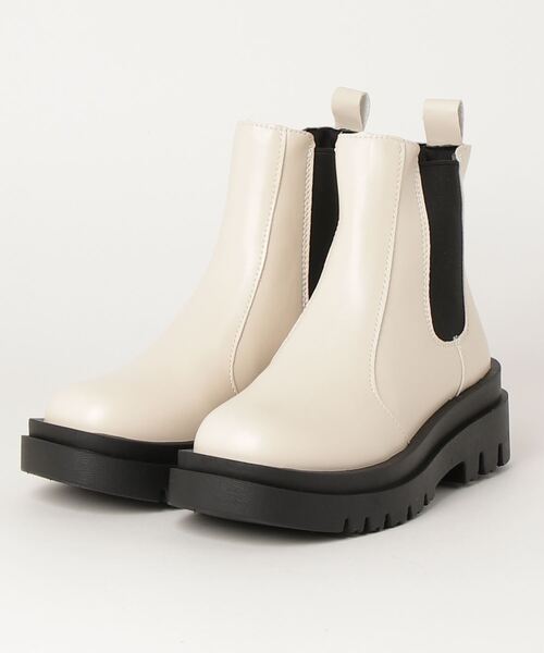 LibertyDoll（リバティードール）の「LIBERTYDOLL / [超軽量]　スクエアトゥトラックソールチェルシーブーツ (9082)　サイドゴアショートブーツ　コンバットブーツ（ブーツ・レディース・ブラック/アイボリー/ホワイト/ダークブラウン/ブラック系その他・LL/S/M/L/SS/3L/40/44/41/42/43）」の16枚目の写真