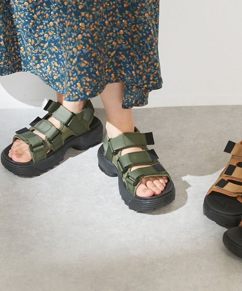 LAVEANGE（ラビアンジェ）の「Recycled nylon 3BELT SANDAL（サンダル・レディース・ブラック/ベージュ/カーキ・S/M/L）」の12枚目の写真