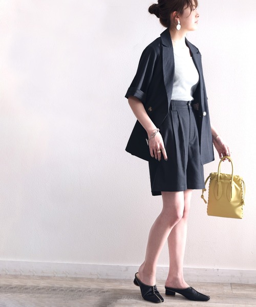 classicalelf（クラシカルエルフ）の「大人の抜け感。コットン素材のタックショートパンツ（その他パンツ・レディース・ブラック/サンドベージュ/ナチュラル・SMALL/MEDIUM/LARGE/X-LARGE）」の10枚目の写真