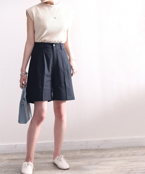 classicalelf（クラシカルエルフ）の「大人の抜け感。コットン素材のタックショートパンツ（その他パンツ・レディース・ブラック/サンドベージュ/ナチュラル・SMALL/MEDIUM/LARGE/X-LARGE）」の11枚目の写真