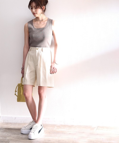 classicalelf（クラシカルエルフ）の「大人の抜け感。コットン素材のタックショートパンツ（その他パンツ・レディース・ブラック/サンドベージュ/ナチュラル・SMALL/MEDIUM/LARGE/X-LARGE）」の7枚目の写真