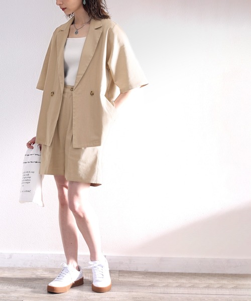 classicalelf（クラシカルエルフ）の「大人の抜け感。コットン素材のタックショートパンツ（その他パンツ・レディース・ブラック/サンドベージュ/ナチュラル・SMALL/MEDIUM/LARGE/X-LARGE）」の4枚目の写真