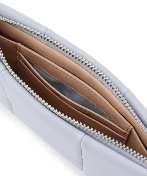 ADD CULUMN（アドカラム）の「【ADD CULUMN】PUFF - MINI SHLD（ショルダーバッグ・レディース・ブラック/オフホワイト/オレンジ系その他/ダークラベンダー・FREE）」の17枚目の写真