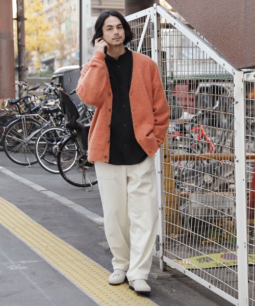 niko and...（ニコアンド）の「シャギーVネックカーディガン（カーディガン/ボレロ・メンズ・ベージュ/ブラウン/イエロー/ブラック/オレンジ/ブルー/ダークブラウン・MEDIUM/LARGE）」の19枚目の写真