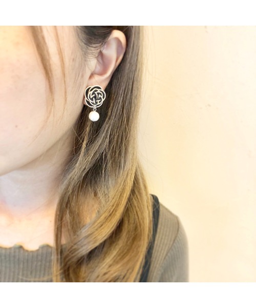 tone（トーン）の「【MiMi】水引とコットンパールのピアス(MA)（ピアス（両耳用）・レディース・ピンク/ブラック/イエロー/ベージュ/レッド・FREE）」の6枚目の写真