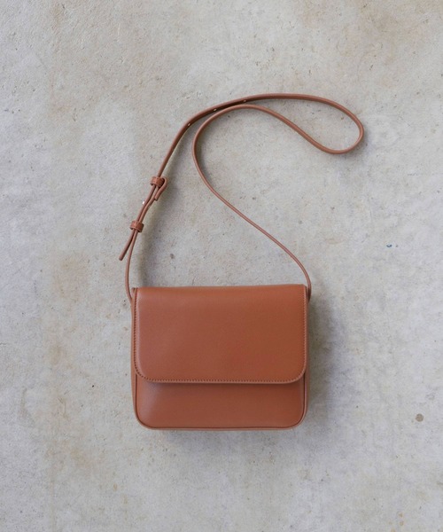 EFOLE(エフォル)の「【EFOLE】フラップ ショルダー バッグ(ショルダーバッグ・レディース・ベージュ/ブラウン・FREE)」の10枚目の写真
