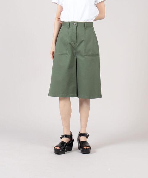 To b. by agnes b.(トゥービーバイアニエスベー)の「WS49 PANTALON カラーバミューダパンツ(その他パンツ・レディース・カーキ・38/36/40)」の3枚目の写真