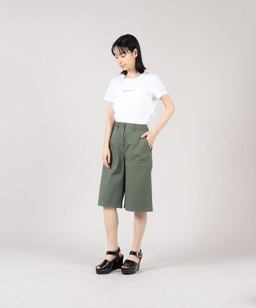 To b. by agnes b.(トゥービーバイアニエスベー)の「WS49 PANTALON カラーバミューダパンツ(その他パンツ・レディース・カーキ・38/36/40)」の5枚目の写真