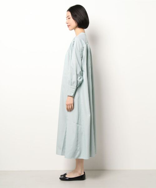 Re:EDIT(リエディ)の「先染めストライプギャザーワンピース(シャツワンピース・レディース・レッド/グリーン/ネイビー/ライトブルー・MEDIUM)」の19枚目の写真