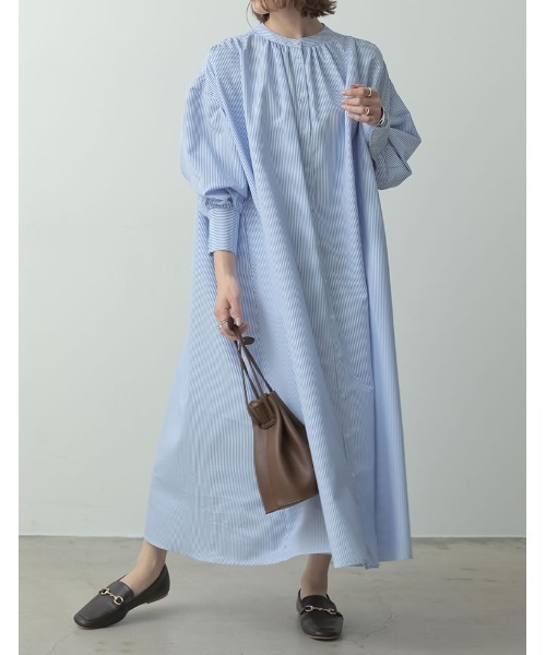 Re:EDIT(リエディ)の「先染めストライプギャザーワンピース(シャツワンピース・レディース・レッド/グリーン/ネイビー/ライトブルー・MEDIUM)」の5枚目の写真