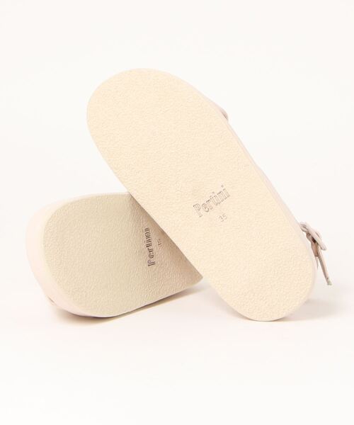 Pertini(ペルティニ)の「PERTINI/31553-D2 CHESTER/VACUNO OFFWHITE/PRALINE/ソフトレザークロスバックストラップサンダル(サンダル・レディース・オフホワイト・39/37/38/36/35)」の2枚目の写真