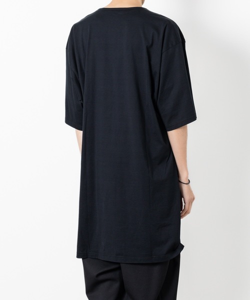 ato(アトウ)の「U-NECK LONG T(Tシャツ/カットソー・メンズ・ホワイト/ブラック/ライトグリーン・46/48)」の5枚目の写真
