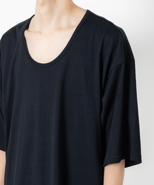 ato(アトウ)の「U-NECK LONG T(Tシャツ/カットソー・メンズ・ホワイト/ブラック/ライトグリーン・46/48)」の4枚目の写真