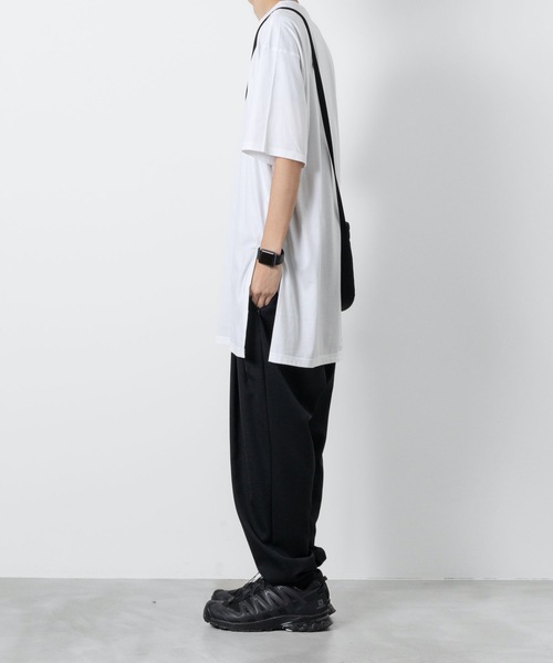 ato(アトウ)の「U-NECK LONG T(Tシャツ/カットソー・メンズ・ホワイト/ブラック/ライトグリーン・46/48)」の12枚目の写真