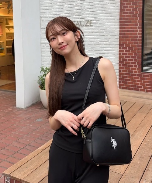 お値下げ！【美品】 U.S Polo Assn.ショルダーバッグ ブラック 極美品】 US POLO ASSN ショルダーバッグ レザー ブラック