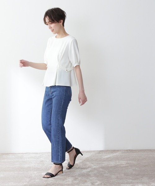 N.（N. Natural Beauty Basic）（エヌエヌナチュラルビューティーベーシック）の「◆サイドボタンペプラムブラウス（シャツ/ブラウス・レディース・オフホワイト/ブラウン/ブルー/イエロー・MEDIUM）」の5枚目の写真