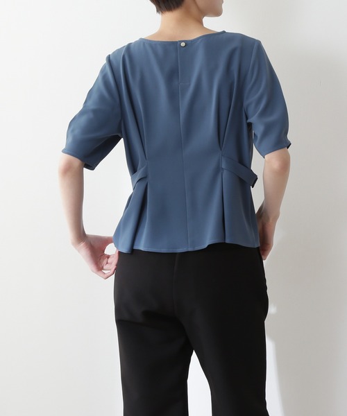 N.（N. Natural Beauty Basic）（エヌエヌナチュラルビューティーベーシック）の「◆サイドボタンペプラムブラウス（シャツ/ブラウス・レディース・オフホワイト/ブラウン/ブルー/イエロー・MEDIUM）」の8枚目の写真