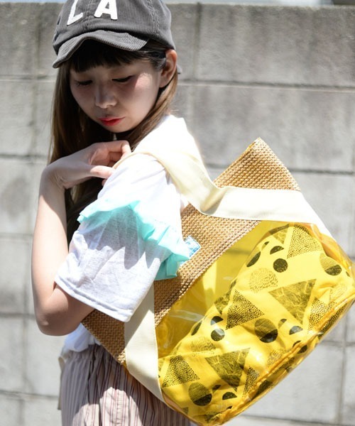 Ocean&Ground(オーシャン&グラウンド)の「プールBAG HEART REEF(スイムグッズ・キッズ・ピンク/イエロー/ブルー/クリア/チャコール・FREE)」の15枚目の写真