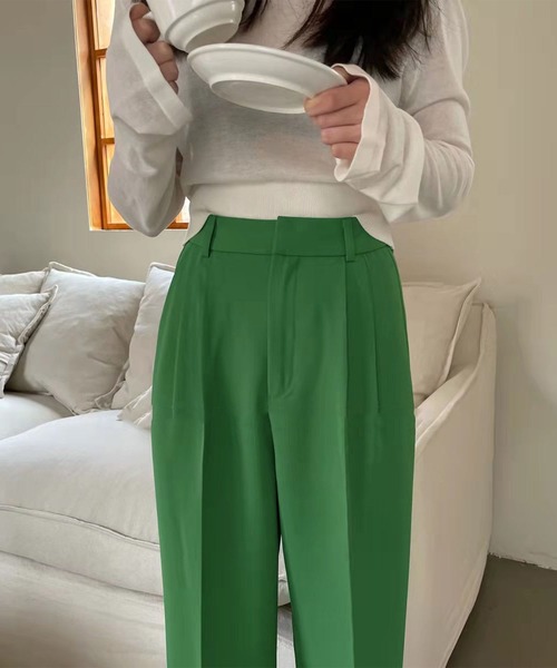 me+em select（ミームセレクト）の「【５色展開 ／４サイズ 】センタープレスハイウエストカラータックスラックス（スラックス・レディース・ブラック/パープル/ホワイト/ダークベージュ/グリーン・SMALL/LARGE/MEDIUM/X-LARGE）」の13枚目の写真