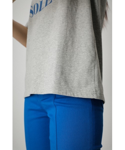 AZUL by moussy(アズールバイマウジー)の「A/F COLOR LETTER TEE/A/FカラーレターTEE(Tシャツ/カットソー・レディース・杢グレー/ホワイト/オレンジ系その他・MEDIUM/SMALL)」の17枚目の写真