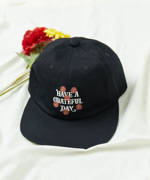 FREAK'S STORE（フリークスストア）の「HAVE A GRATEFUL DAY×FREAK’S STORE/ハブアグレイトフルデイ×フリークスストア 別注 DAY LOGO BBCAP/ロゴ ベースボールキャップ（キャップ・メンズ・ブラック/グリーン/ネイビー/ライトブルー・FREE）」の10枚目の写真