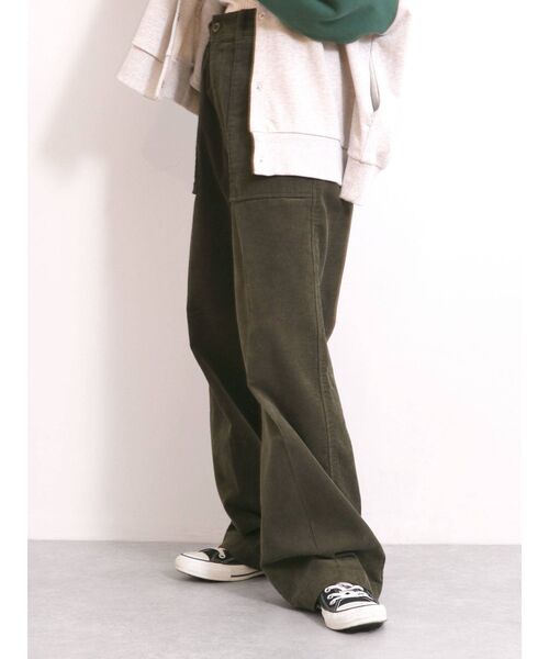 Ungrid(アングリッド)の「センタープレスカラーコーデュロイパンツ(その他パンツ・レディース・カーキ/ブルー/マスタード・SMALL/MEDIUM)」の11枚目の写真