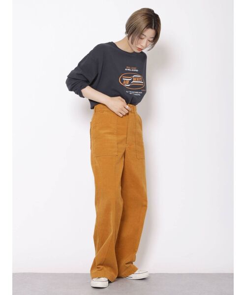 Ungrid(アングリッド)の「センタープレスカラーコーデュロイパンツ(その他パンツ・レディース・カーキ/ブルー/マスタード・SMALL/MEDIUM)」の19枚目の写真